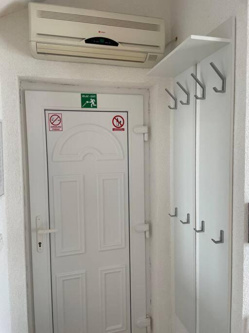 Apartment Casa Njivice